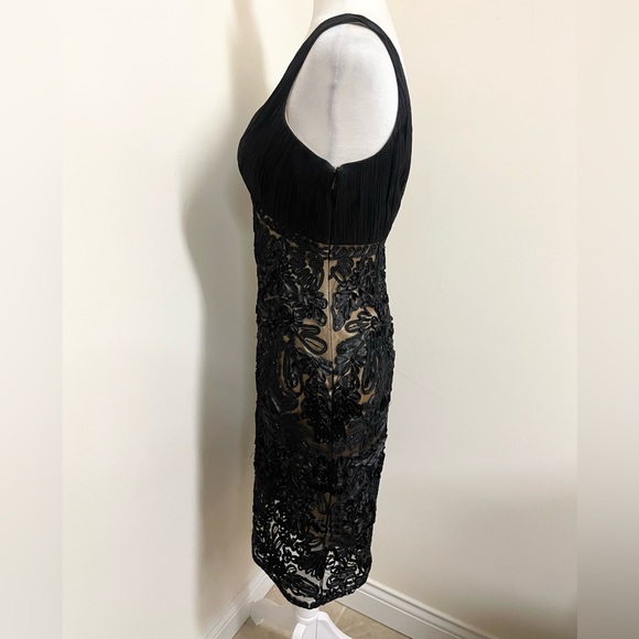 Elegant Black Lace Dress - Picture 6 of 14